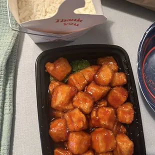 General Tso's Tofu with white rice