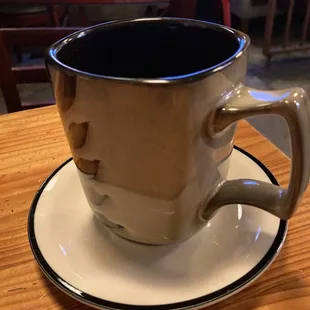 Inviting mug o&apos;coffee