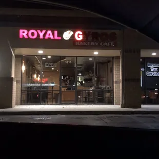 Royal Gyro