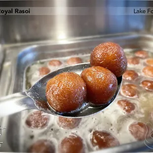 Lunch buffet - Overall okay; disappointed in the bit &amp; scraps they  called Chicken Tikka Masala. It should've been pulled from the buffet.