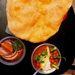 Chola bhatura