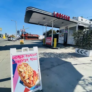 Order ONLINE and just pull up!