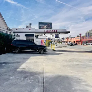 Plenty of free parking in the middle of Koreatown!