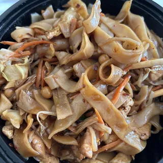 N3. Nyat Khaukswe Kyaw Lunch