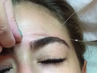 RR Eyebrow Threading and Henna Tatto