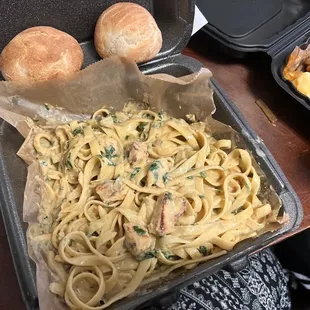 "Rattle snake pasta" but really Alfredo pasta with chicken