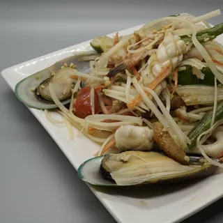 23. Seafood Papaya Salad