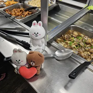 Clams, salt and pepper shrimp, and chow funn were very good