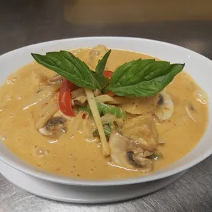 Red curry chicken