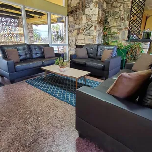 Comfortable and cozy environment at an unbeatable price.