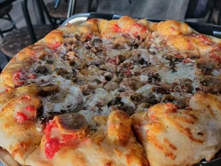 Sweet Basil Neapolitan Style Pizzeria