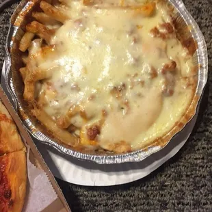 Best megafries in philly period. Nothing can tops these. Perfectly melted with gooey internal, filled with bacon bits and ranch. Amazing.