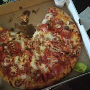 Love love LOVE Royal Pizzas pizza!