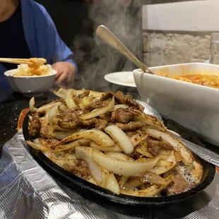 B14. Black Pepper Beef on Sizzling Iron Plate