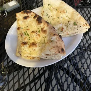 Garlic naan