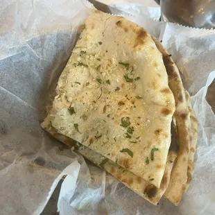 Garlic naan