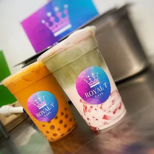 Cosmo &amp; Wanda , Thai tea