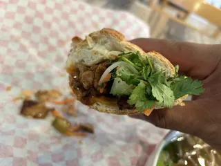 Pho Island