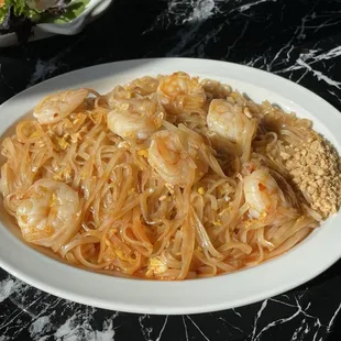 Pad Thai, no veggies.   Wonderful