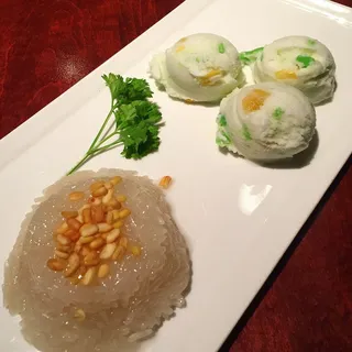 Sweet Sticky Rice with Coconut Ice Cream Dinner