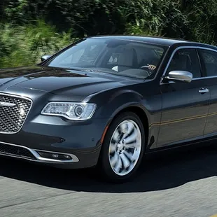 Ride to the airport at Kansas City International Airport MCI at KCI Overland Park Taxi Cab Service Shawnee Kansas Royal Taxi Kansas City