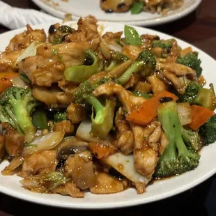 67. Hunan Chicken