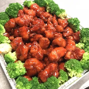 Party Tray General Tso&apos;s Chicken