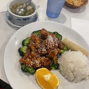 Lunch Special  Sesame Chicken  White Rice Wanton Soup