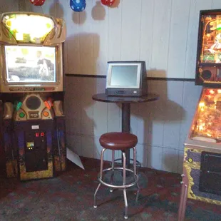 Big Buck Hunter and Pin Ball