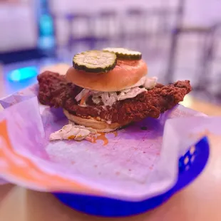 chicken wings and fried chicken, chicken wings, fried chicken, chicken, bbq wings, fried chicken wings, bbq chicken, food, poultry