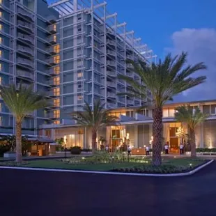 Kahala Hotel &amp; Resort Limo Services