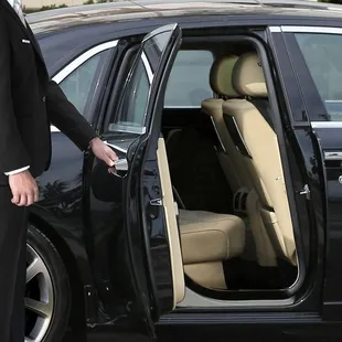 Hawaii Chauffeur Limo Service