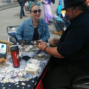 Giving a Tarot reading