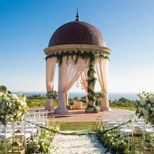 Gorgeous garden wedding at Resort at Pelican Hill