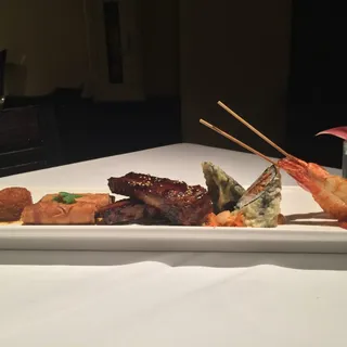 Roy's Style Dim Sum Canoe