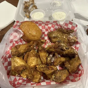 10 Lemon pepper &amp; 10 ranch dry rub wings