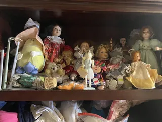 Estela's Thrift Shop