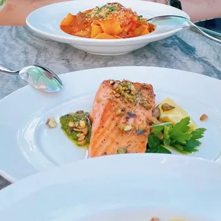 Roasted Ora King Salmon