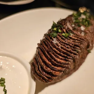 Hasselback potato. Yum.