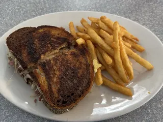 Pitt Stop Diner & Pizzeria