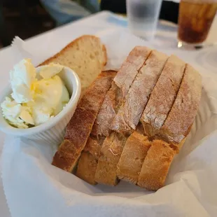 a plate of bread and butter