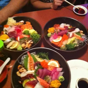 Chirashi bowls