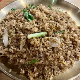 Kao Pad Bai Kra Prao (Sweet Basil Rice)*