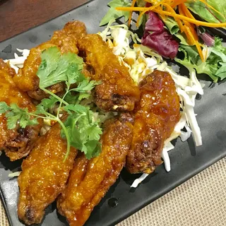 DYNAMITE WINGS