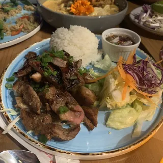 CRYING TIGER / RICE / SALAD