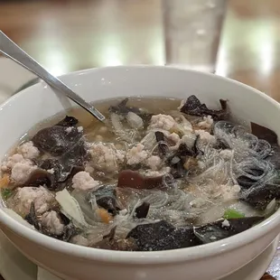 Hot bowl of Gang Jeud Woon Send with minced chicken warms my heart on cold evenings! This is a medium!