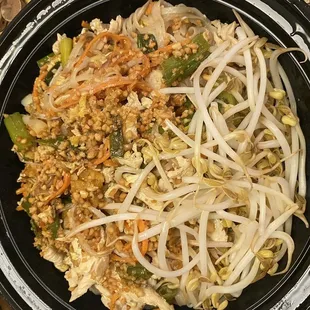 Chicken pad Thai