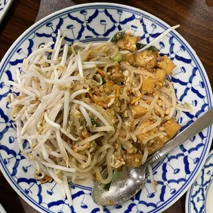 N1. Pad Thai