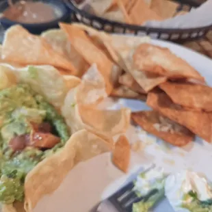 Half of the chips were burnt,the other half undercooked and they weren&apos;t even warm.Tasted like old oil.
