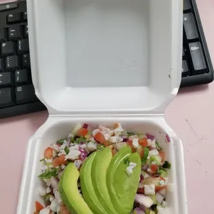 Tostada de ceviche de pescado